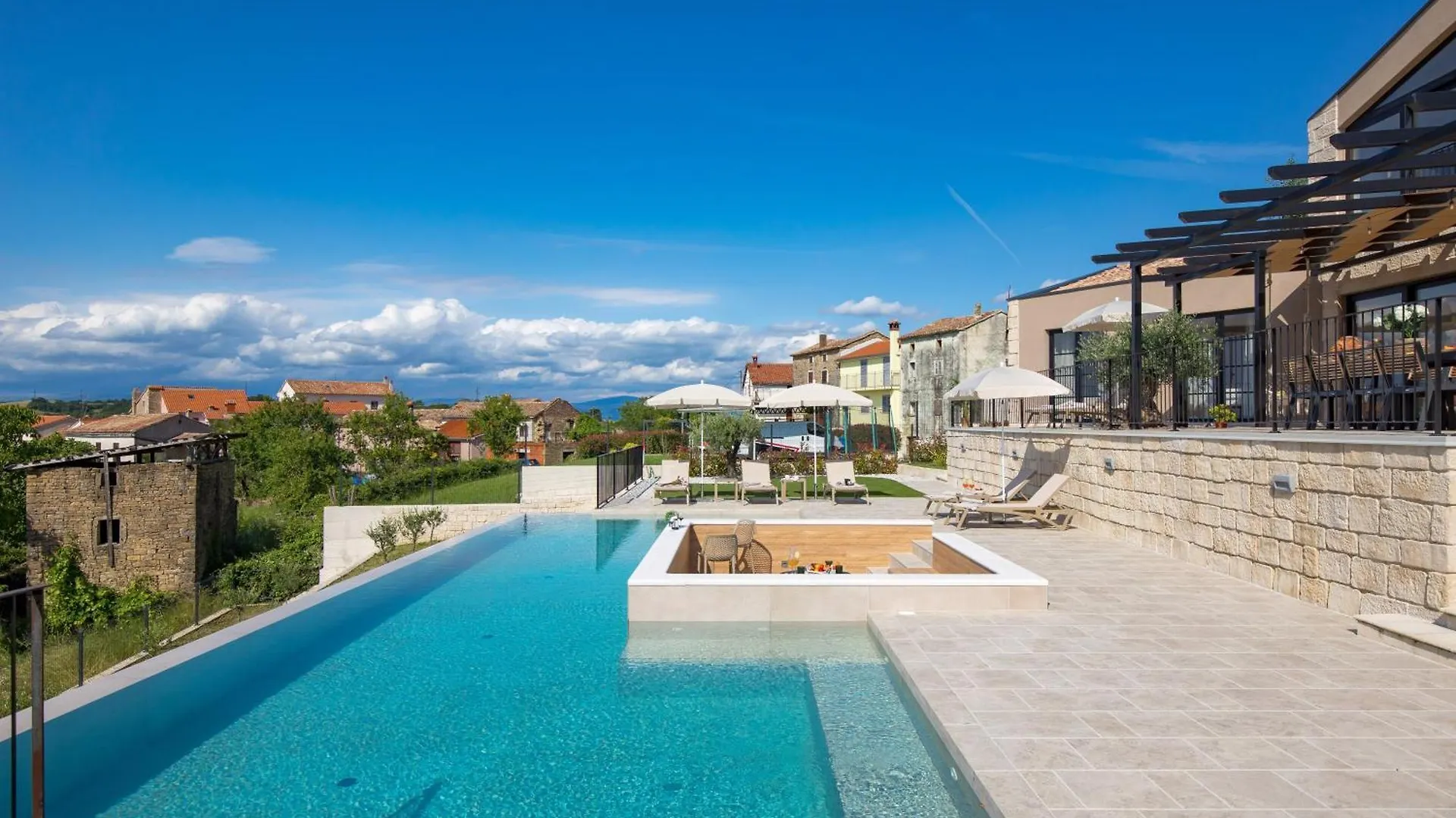 Villa Lunetta Kascerga 0*,  Croatia