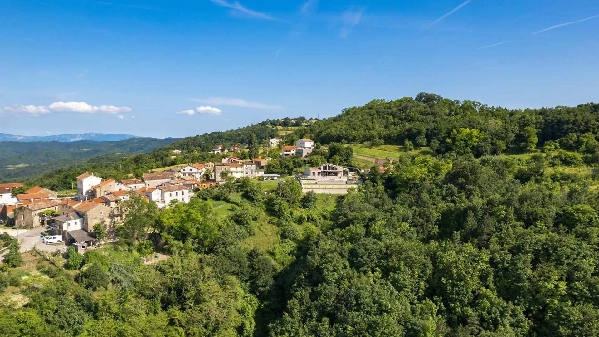 Villa Lunetta Kascerga 0*,